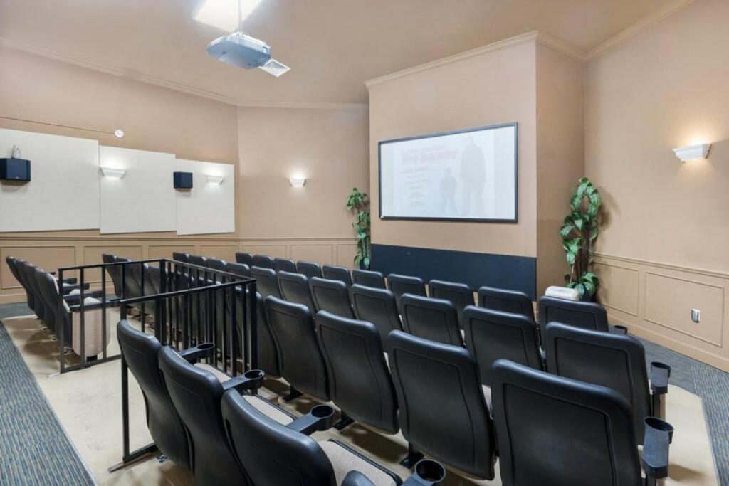 Luxurious Condo - Just 2 Miles From Disney #404 Orlando Exterior foto